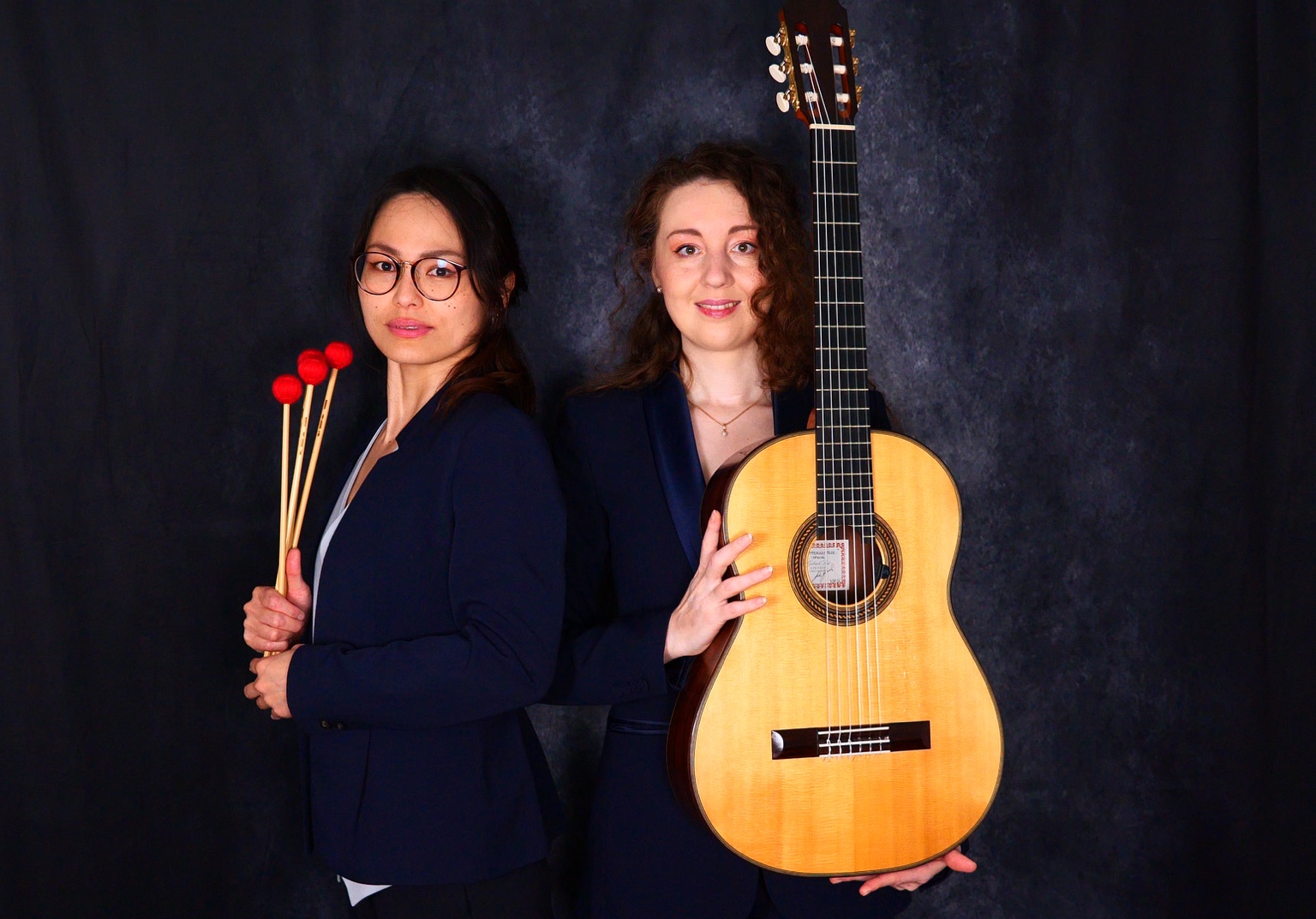 Wizard Duo with guitar and percussion mallets